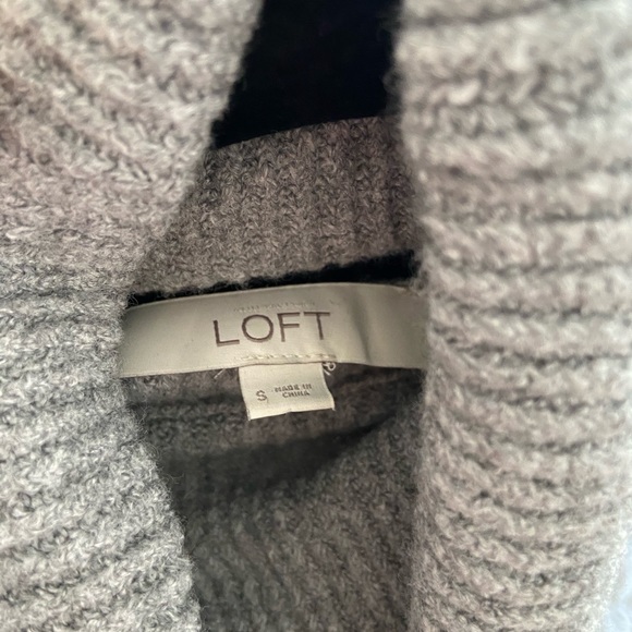 Ann Taylor Turtleneck Knit Sweater - Picture 4 of 4